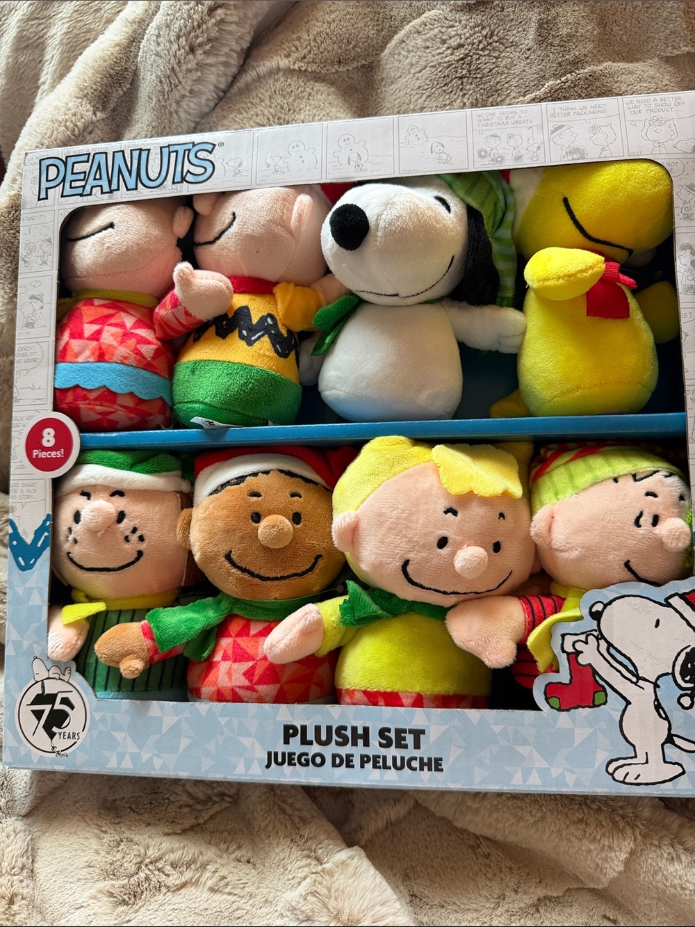 Peanuts 75th Anniversary Christmas Plush Set